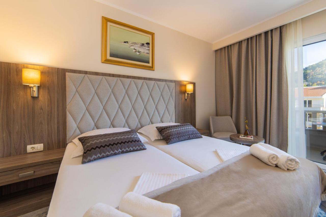 Hotel Bella Vista Drvenik  Luaran gambar