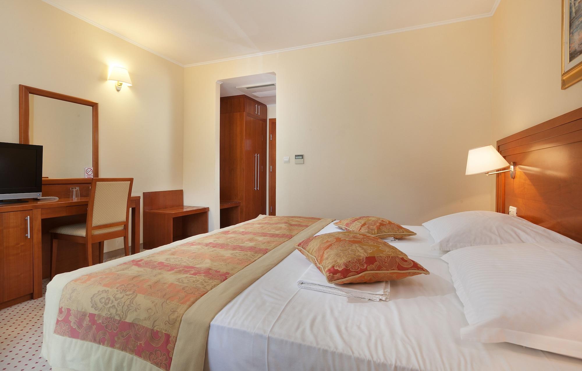 Hotel Bella Vista Drvenik  Luaran gambar