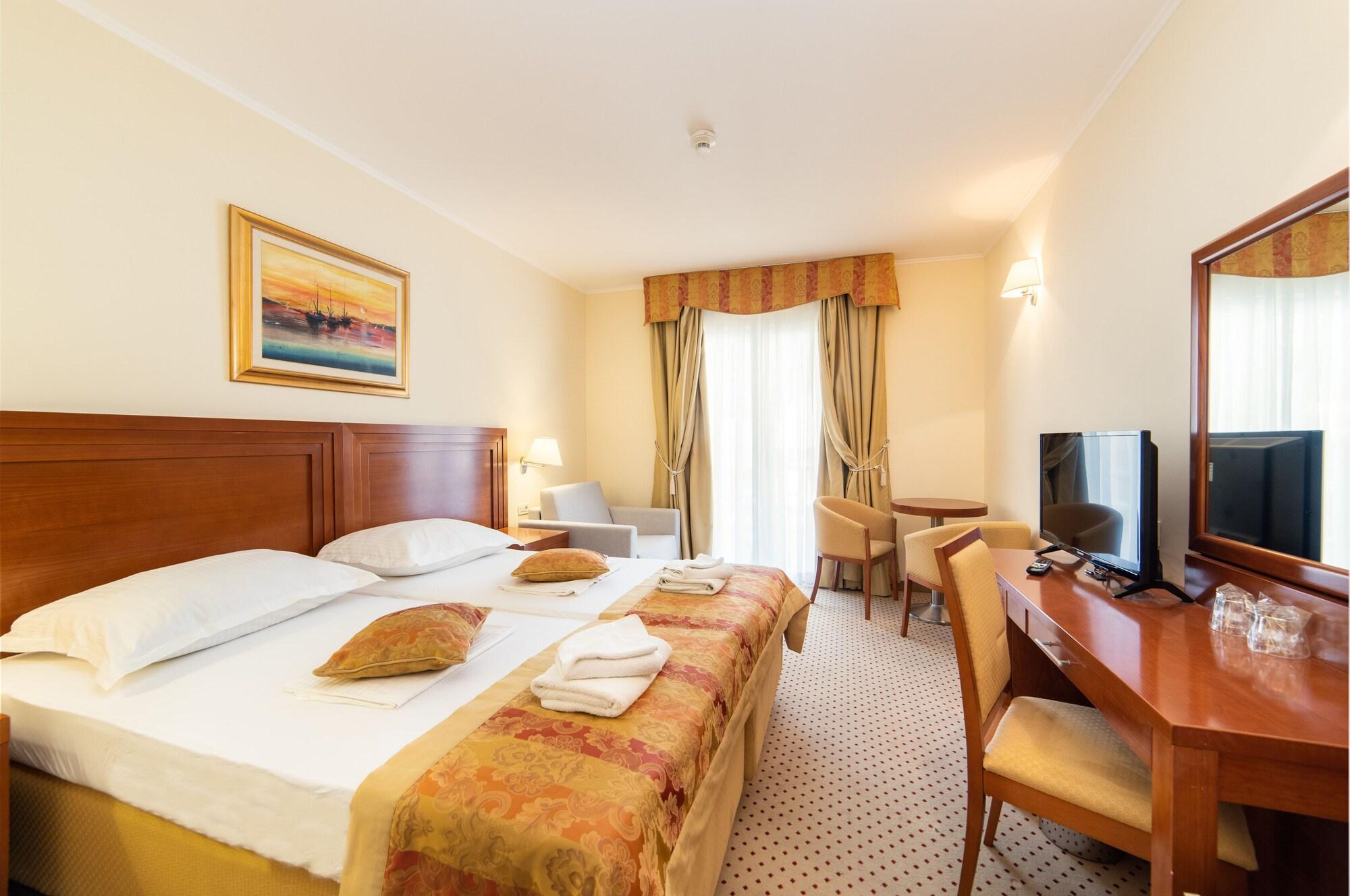 Hotel Bella Vista Drvenik  Luaran gambar