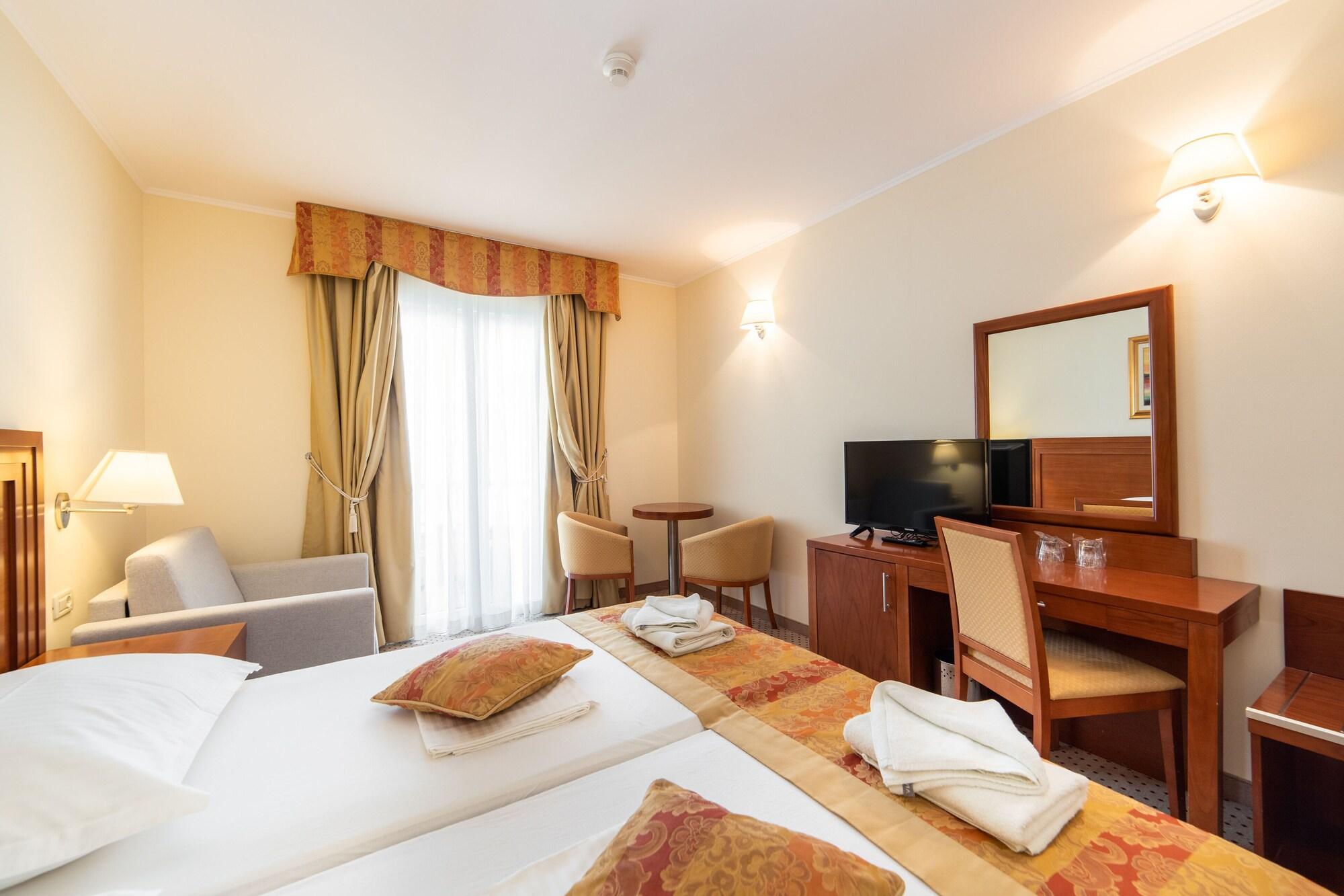 Hotel Bella Vista Drvenik  Luaran gambar